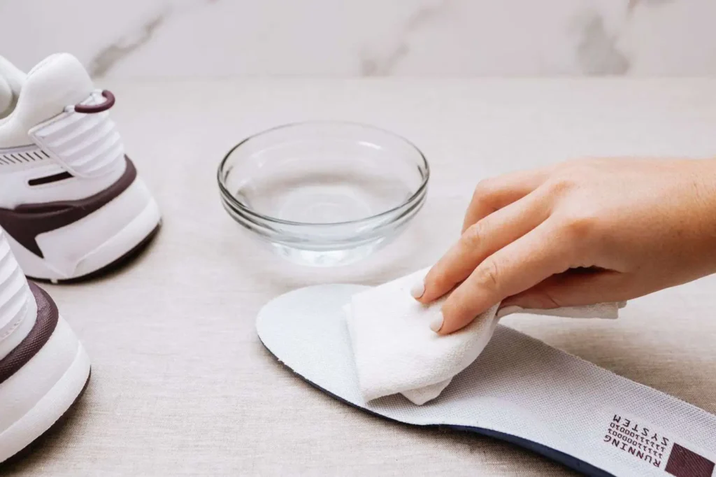 can shoe insoles be washed
