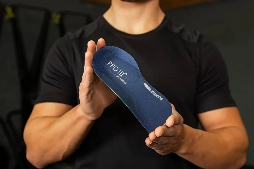 how to put insoles in shoes
